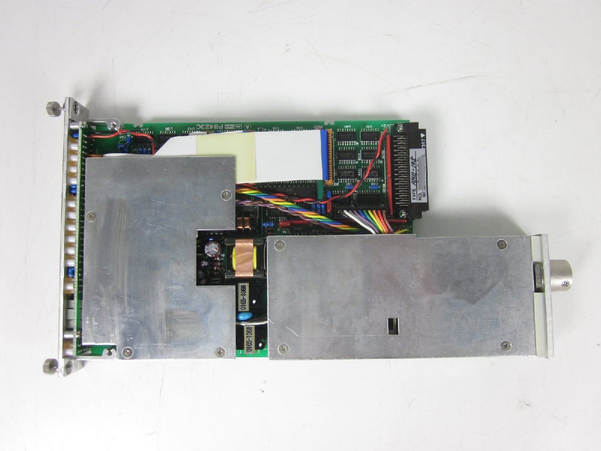 NEC AH11-105 Charge Amplifier Measurement Range 1/2/5/10/20/50/100/200/500/1k/2k/5kG Frequency Response 0.2Hz-100kHz [g1231121368]