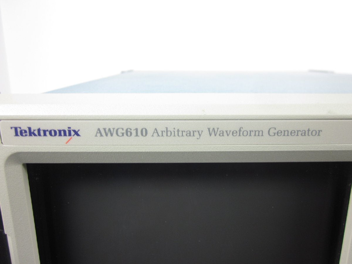 Tektronix AWG610 Arbitrary Waveform Generator 260MHz [k1231129114]