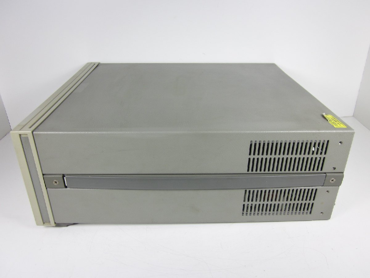 HP 75000 E1301A Mainframe 5.5 Digit Multimeter [l1231265664]