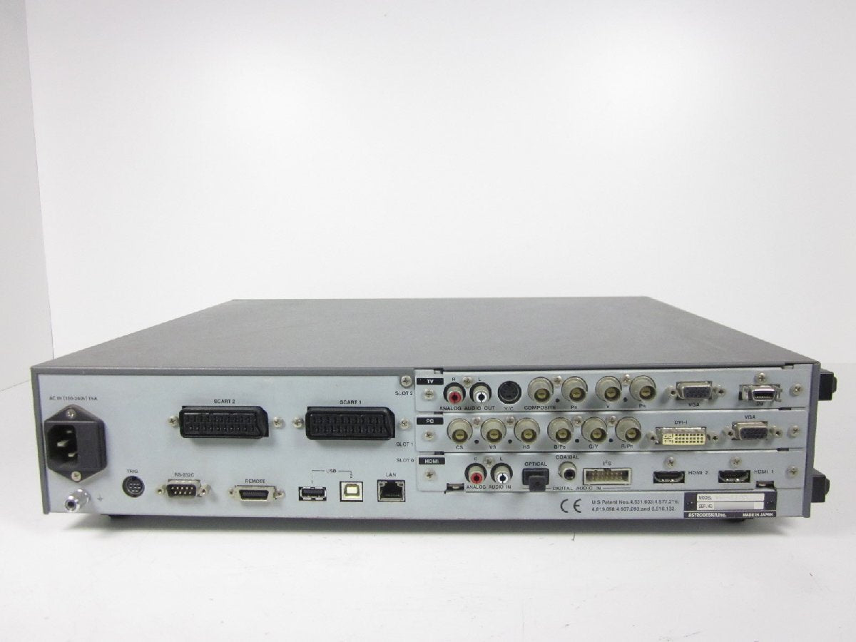 Astrodesign VG870B Programmable Video Signal Generator [s1231385379]