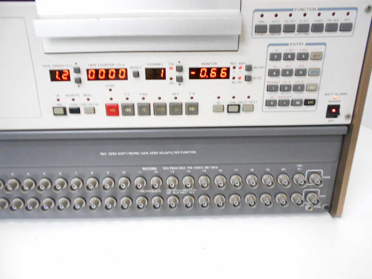 Kyowa RTP-802A Data Recorder 21CH [d1231380994]