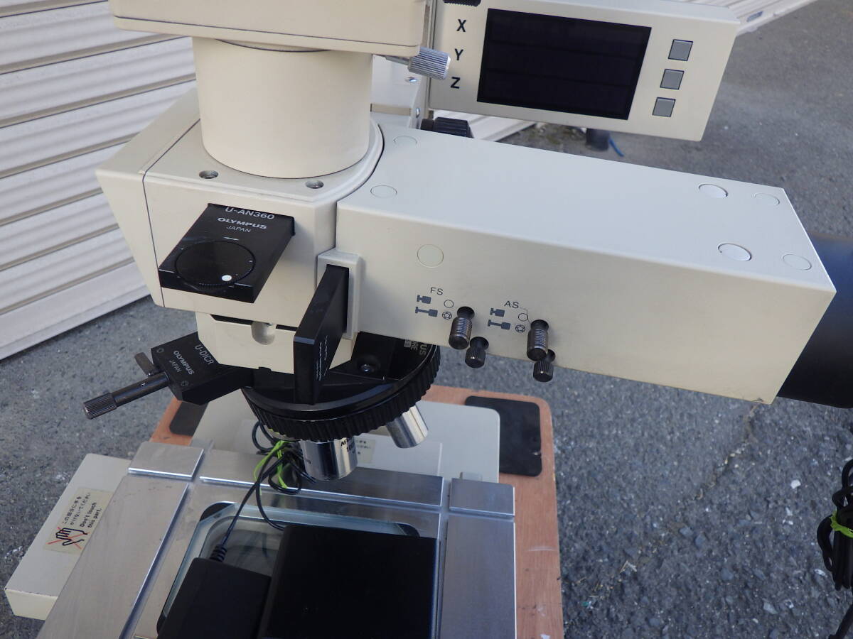 Olympus STM-UM Microscope with 5 Objective Lenses [p1231778668]