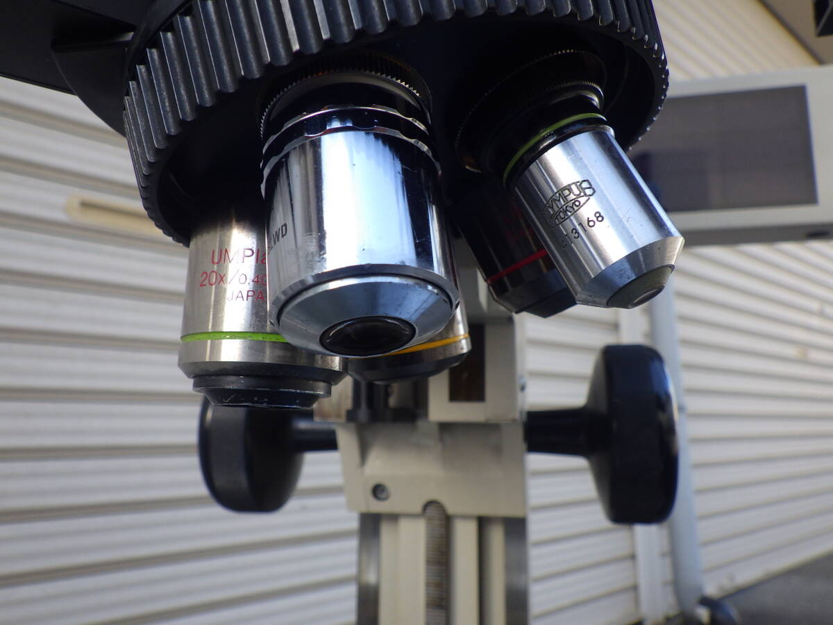 Olympus STM-UM Microscope with 5 Objective Lenses [p1231778668]