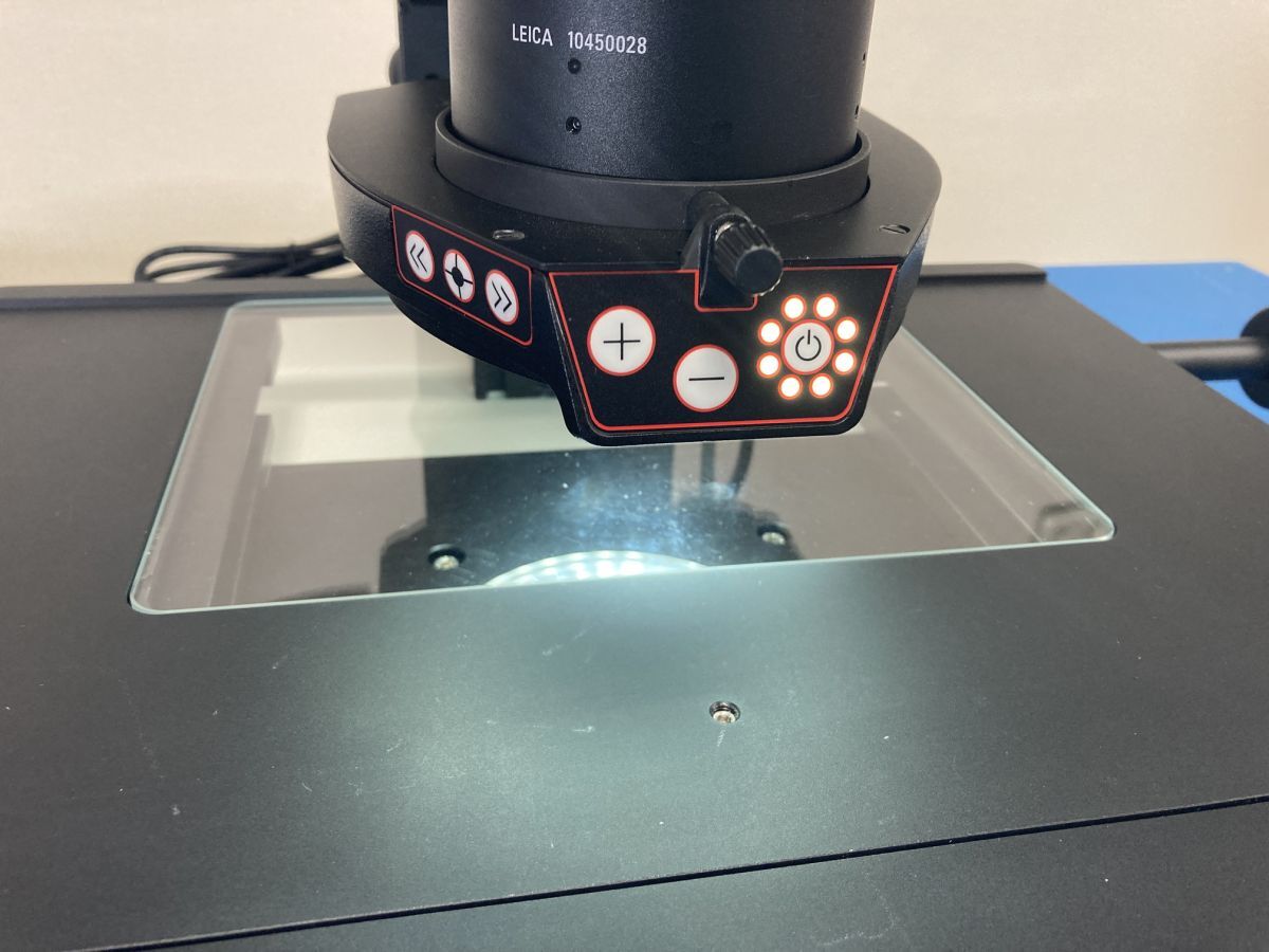 Leica M205C Stereo Microscope with Planapo Lens LED Illumination and X-Y Stage [s1232765506]