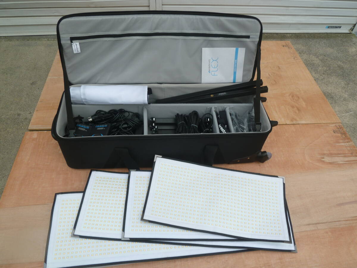 Westcott Flex Daylight Mat LED Light Set 1x2 1x3 with Dimmer (for parts or not working) [g1233642882]
