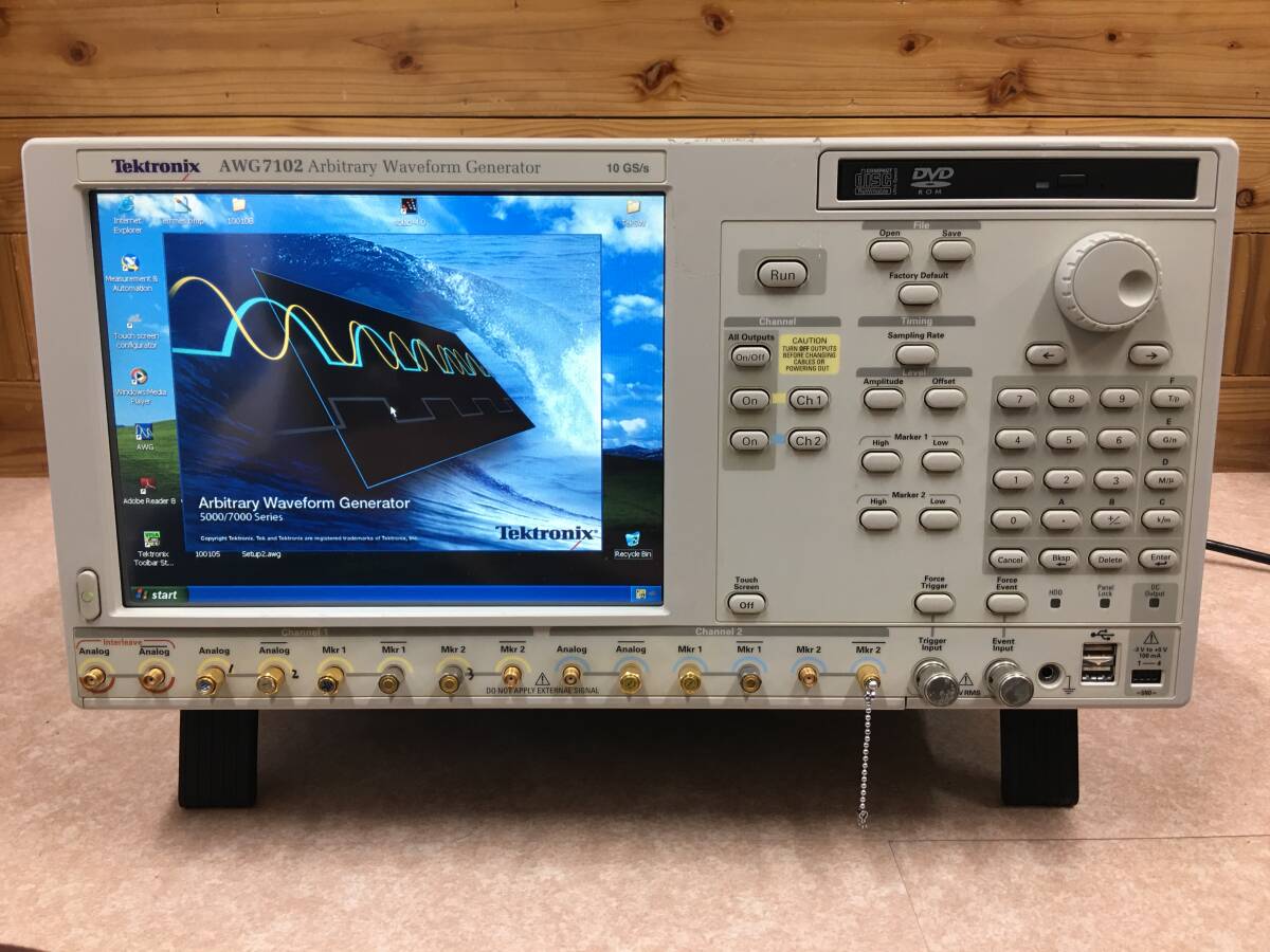 Tektronix AWG7102 Arbitrary Waveform Generator (as-is) [u1233818898]
