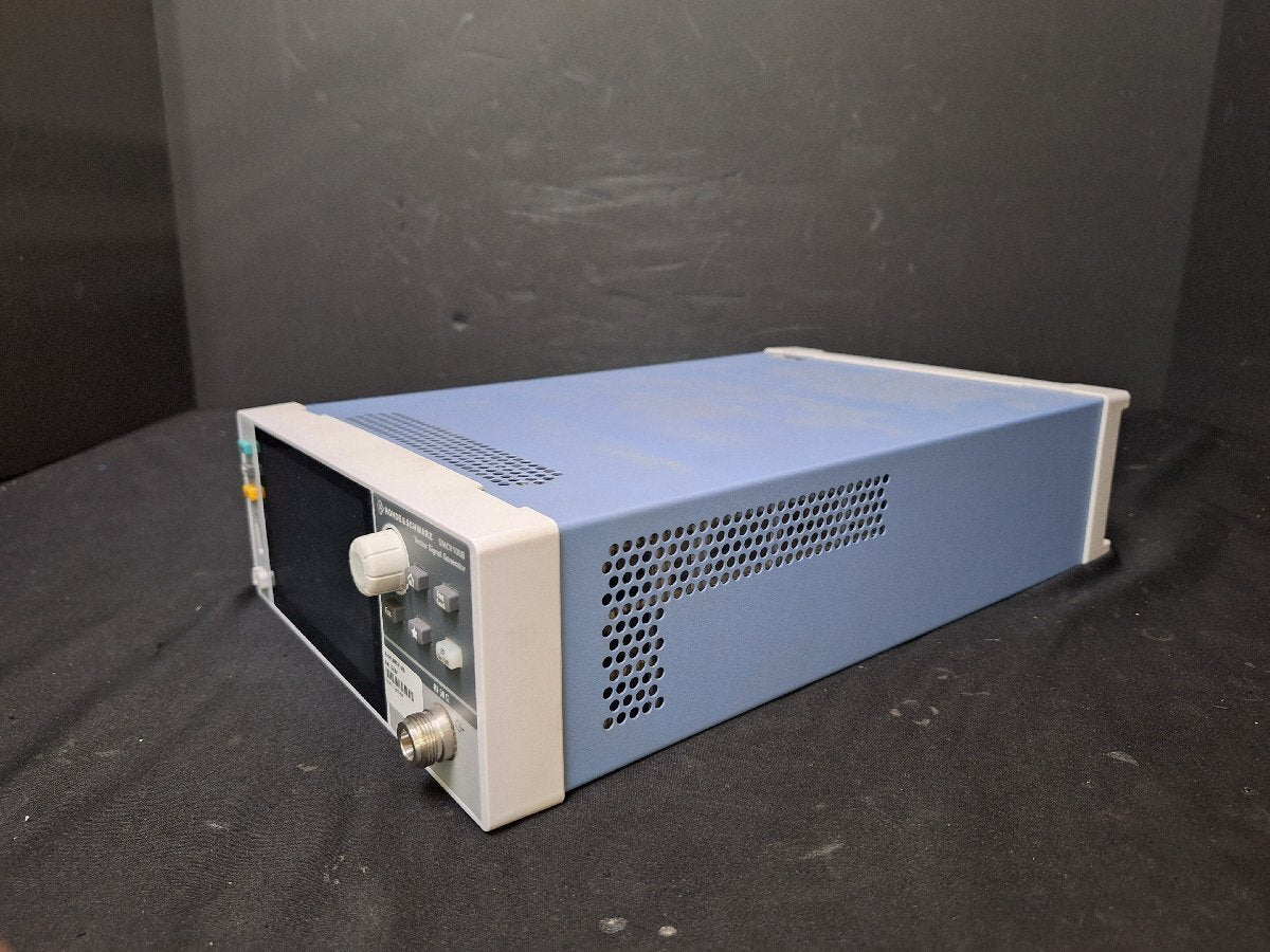 Rohde & Schwarz SMCV100B Vector Signal Generator Opt. B103 [l1233846287]