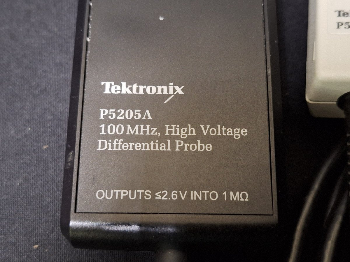 Tektronix P5205A High Voltage Differential Probe 100MHz [r1233985133]