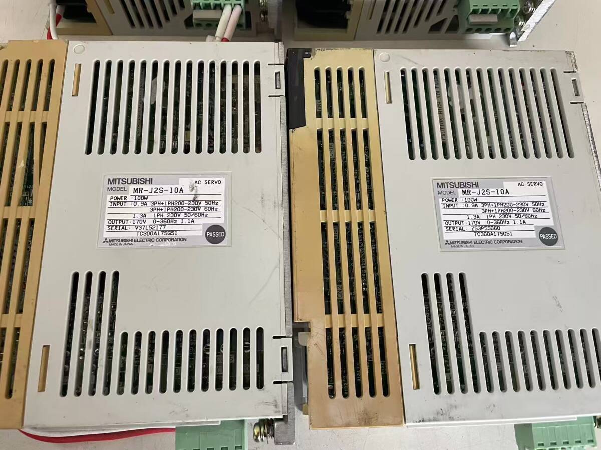 Mitsubishi Electric MR-J2S-10A Servo Amplifier 100W 4 pcs (as-is) [r1234863890]