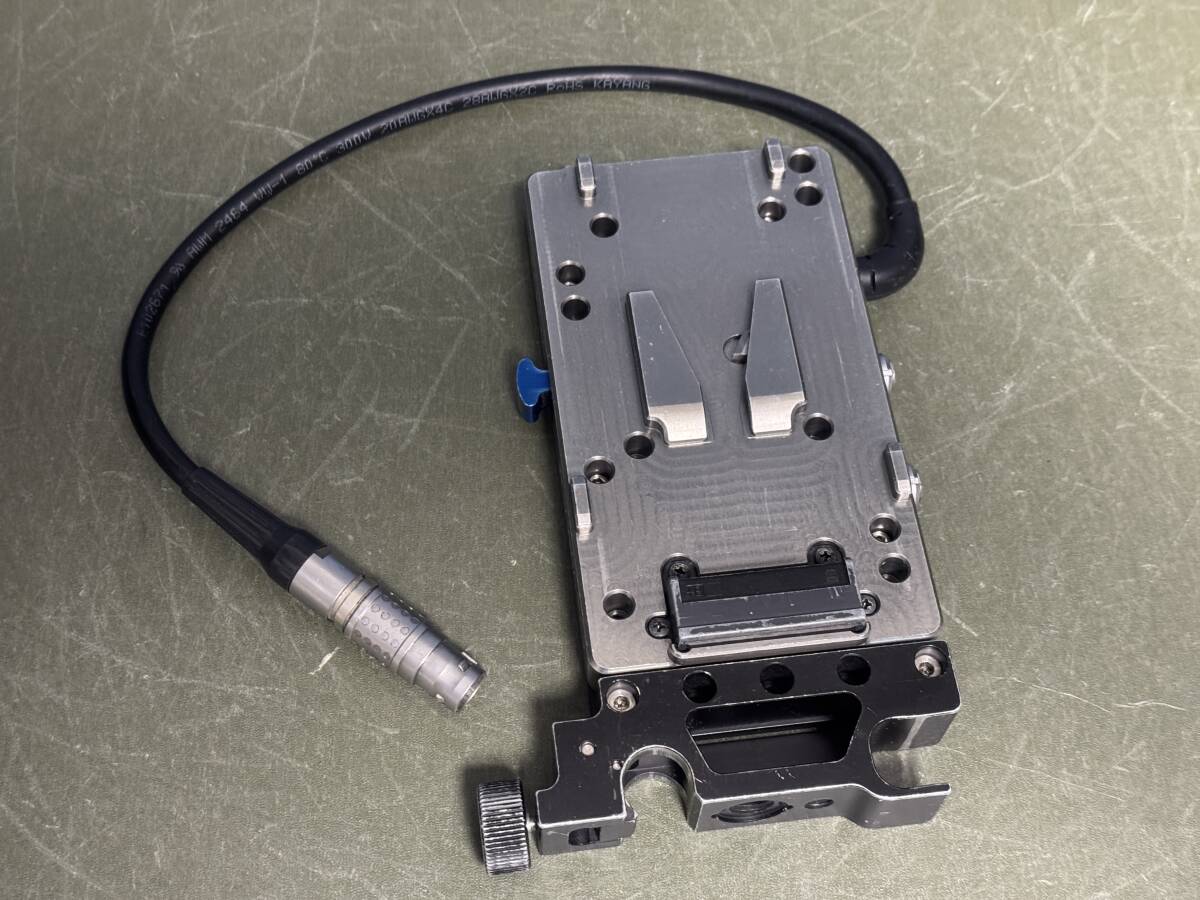 ARRI Cine bebob Battery Plate with ARRI BAP-1 Adapter [c1235537948]