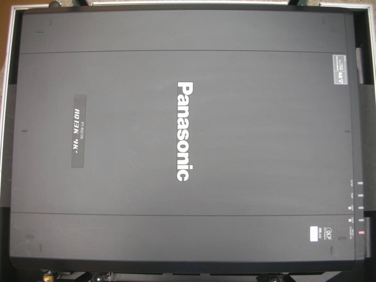 Panasonic PT-RQ13KJ DLP Projector [m1235658559]