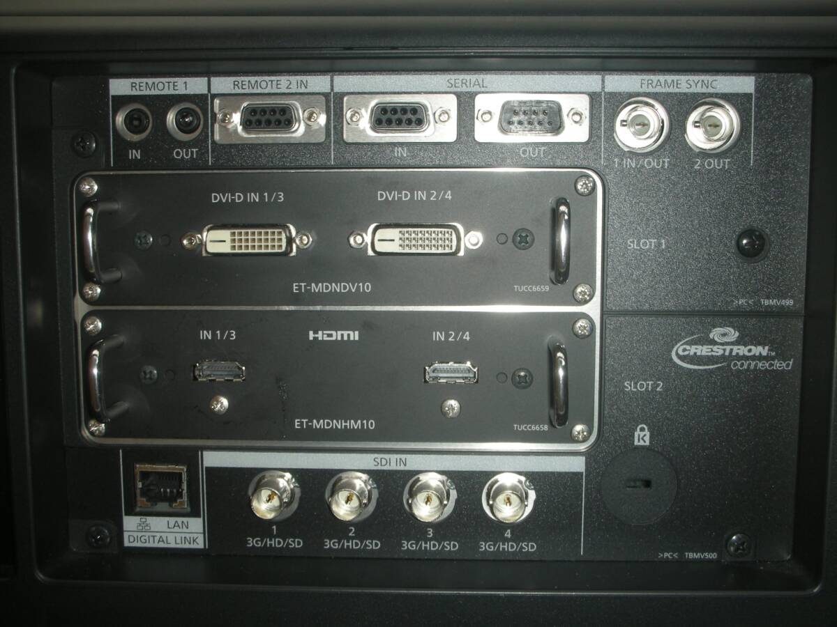 Panasonic PT-RQ13KJ DLP Projector [m1235658559]