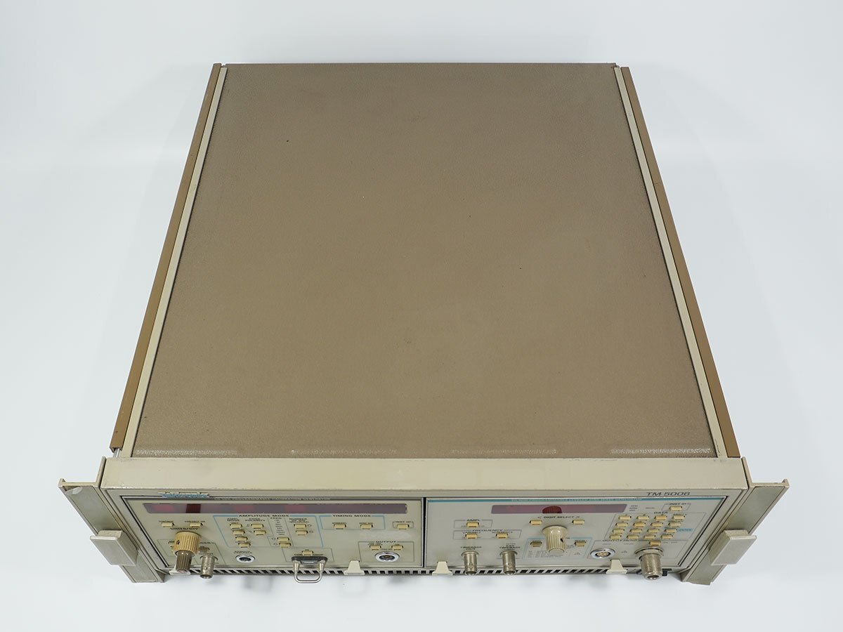 Tektronix TM5006 CG5011 SG5050 Oscilloscope Calibration Generator [v1236002843]