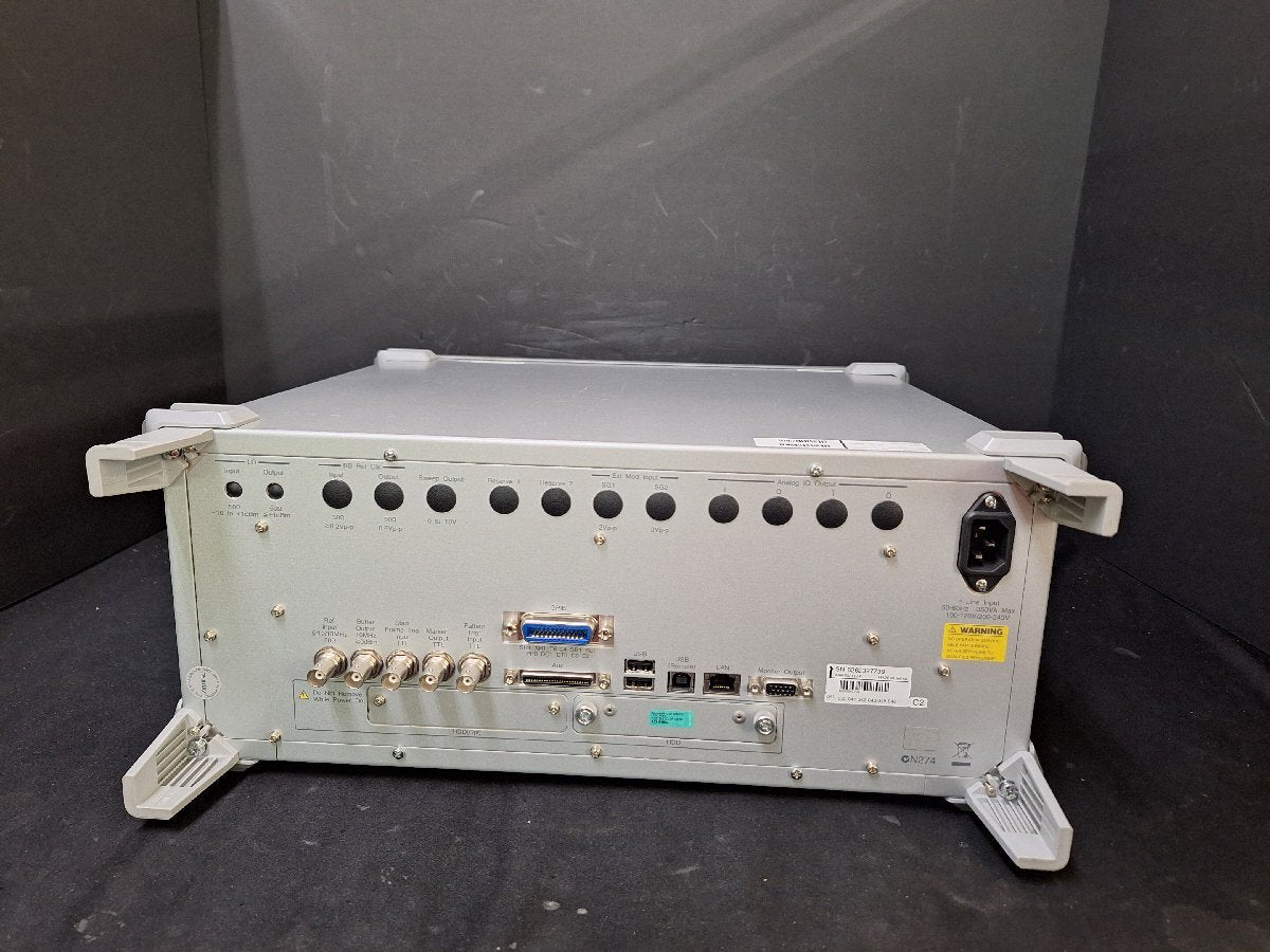 Anritsu MG3710E Vector Signal Generator [r1236137312]