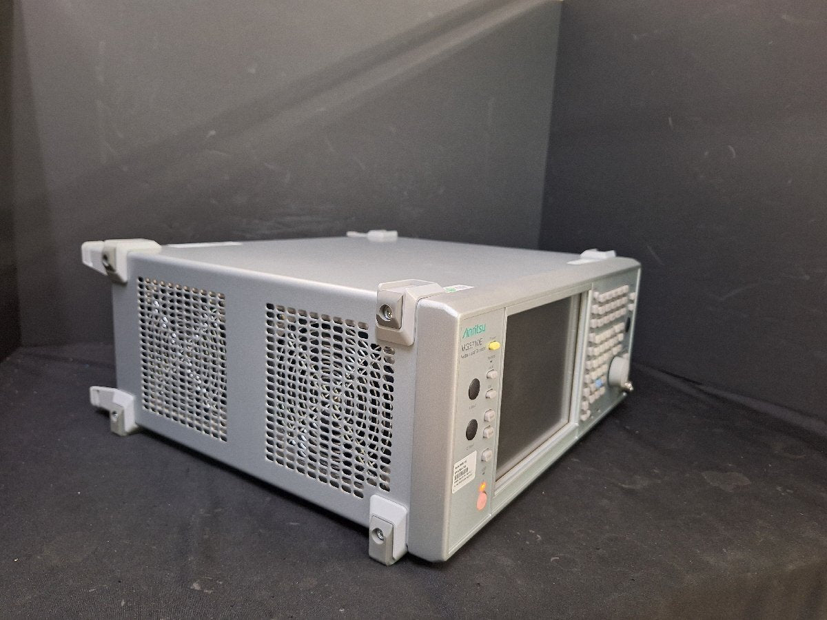 Anritsu MG3710E Vector Signal Generator [r1236137312]