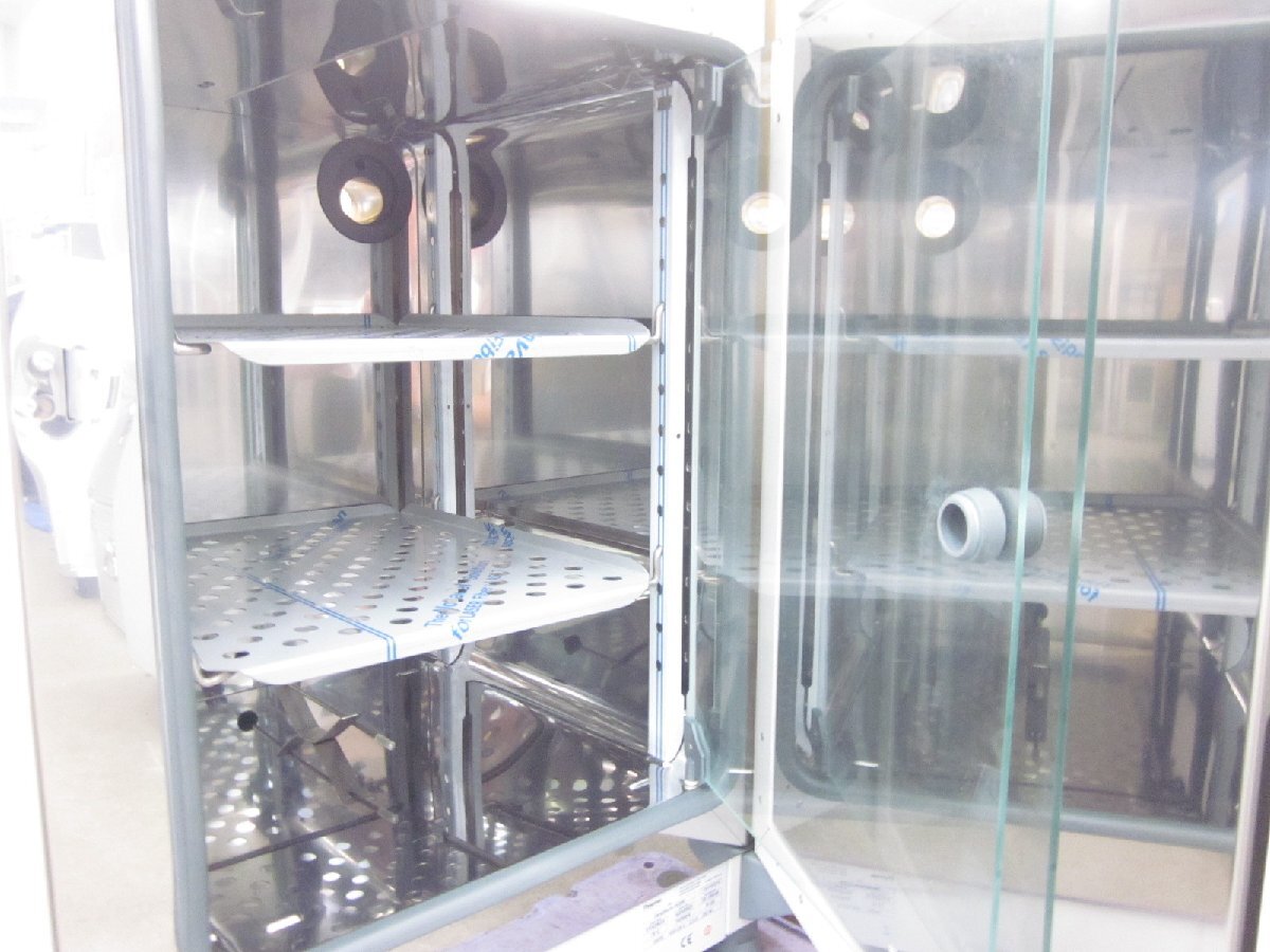 Thermo Fisher IGS60 Incubator Temperature Range 5-75°C [r1236382752]