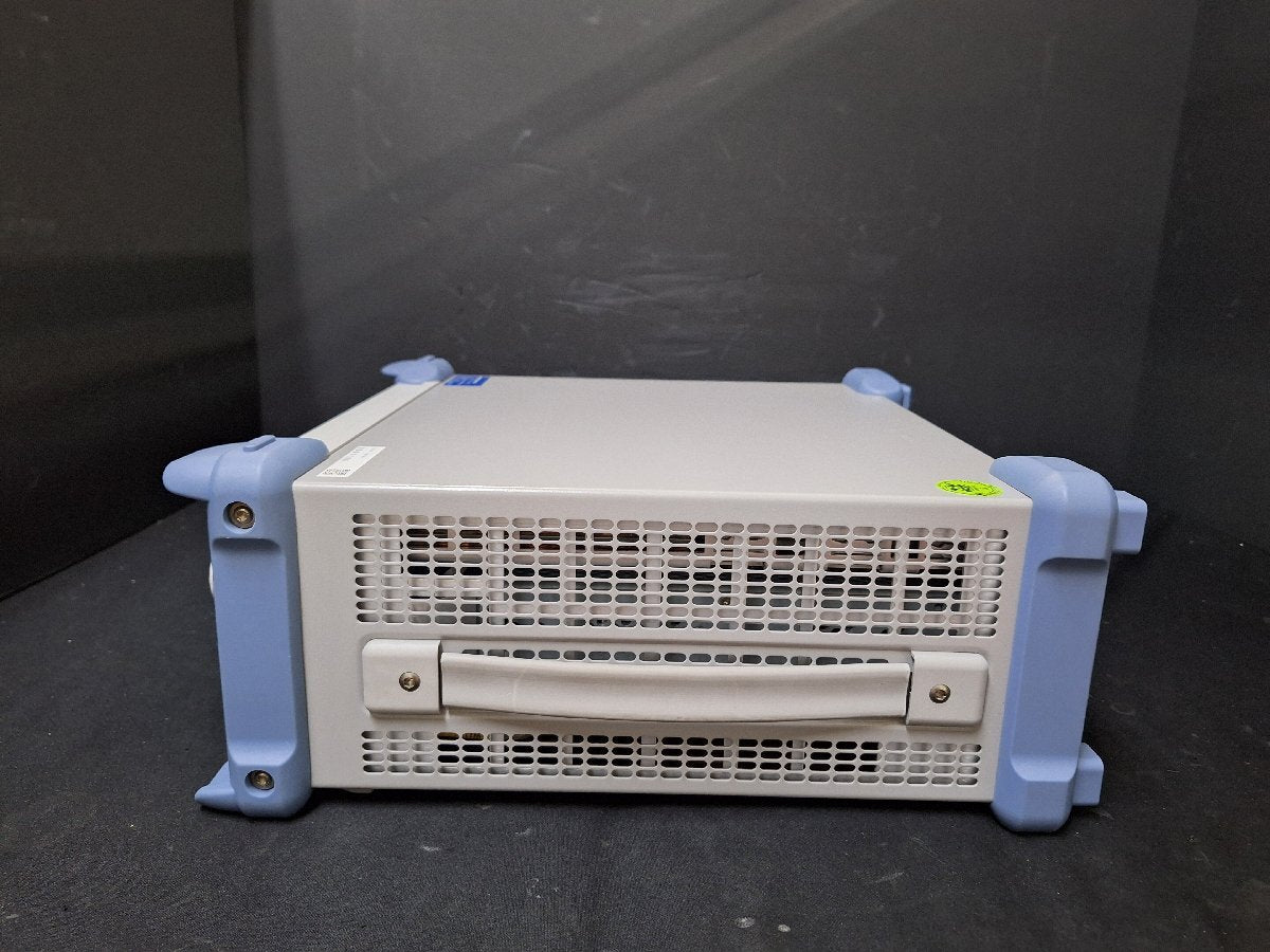 Rohde & Schwarz SMBV100A Vector Signal Generator 9kHz-6GHz [x1236585984]