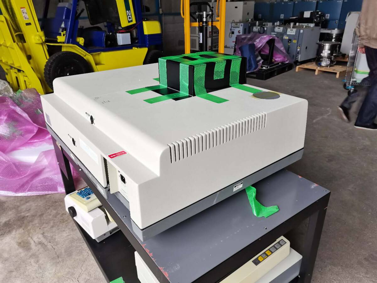Nicolet 520 FT-IR Spectrometer [h1237449897]