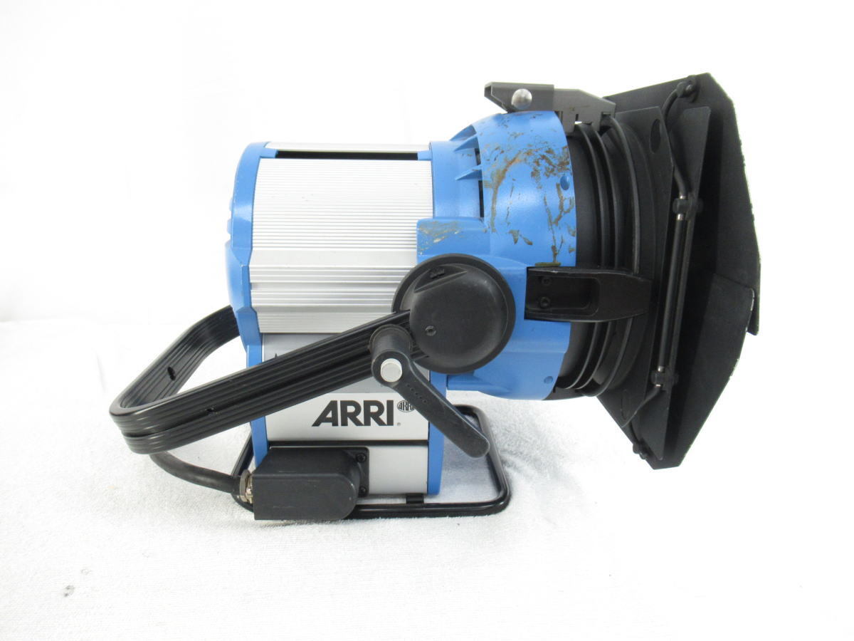 ARRI M8 HMI Lighting EB575/800 [v1237482001]