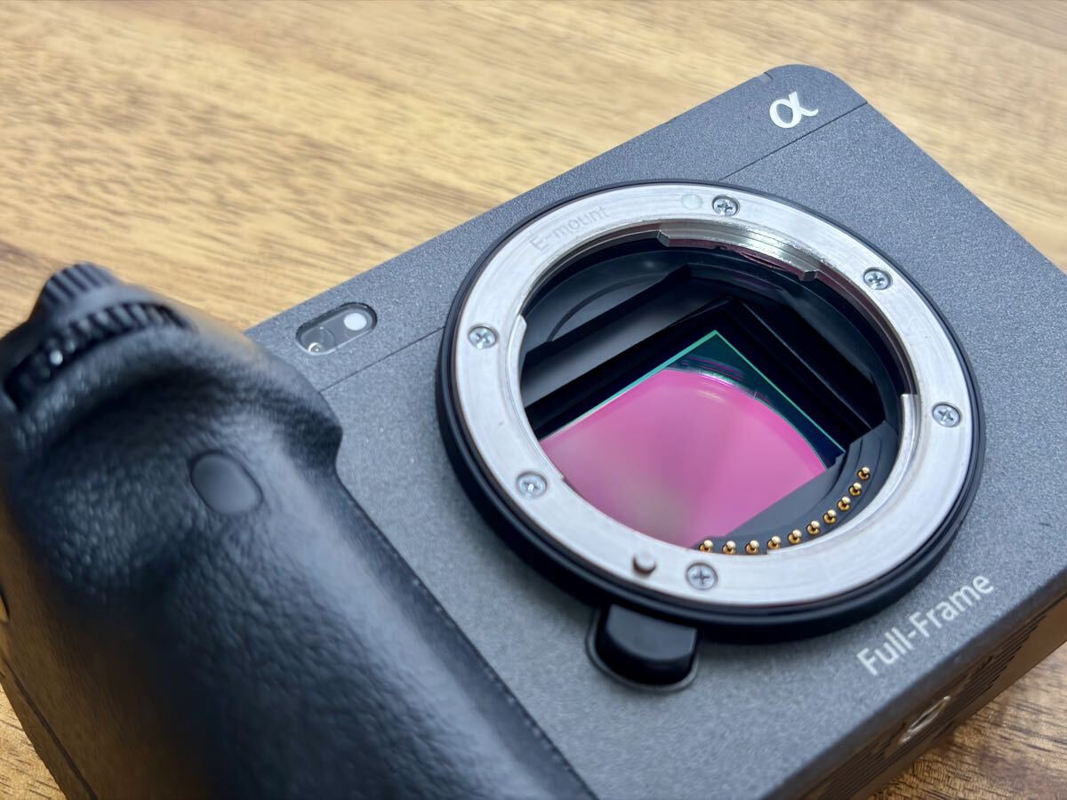 Sony FX3 ILME-FX3 Cinema Line Camera Body [x1237563474]