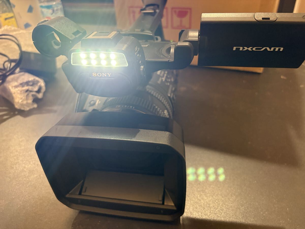 Sony HXR-NX5R NXCAM Full HD Camcorder [f1237956969]