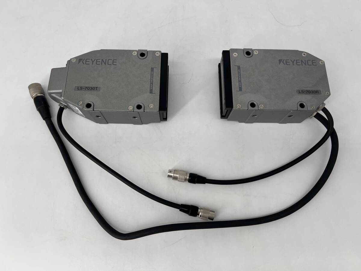 Keyence LS-7030 Digital Image Processing System with LS-7030T and LS-7030R [w1238017324]