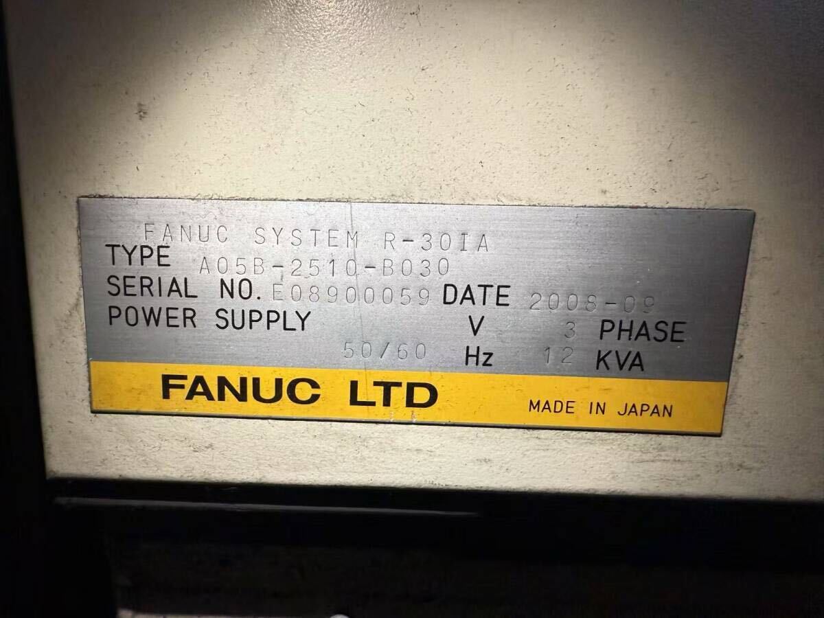 FANUC R-2000iB/165F Industrial Robot [w1238594901]