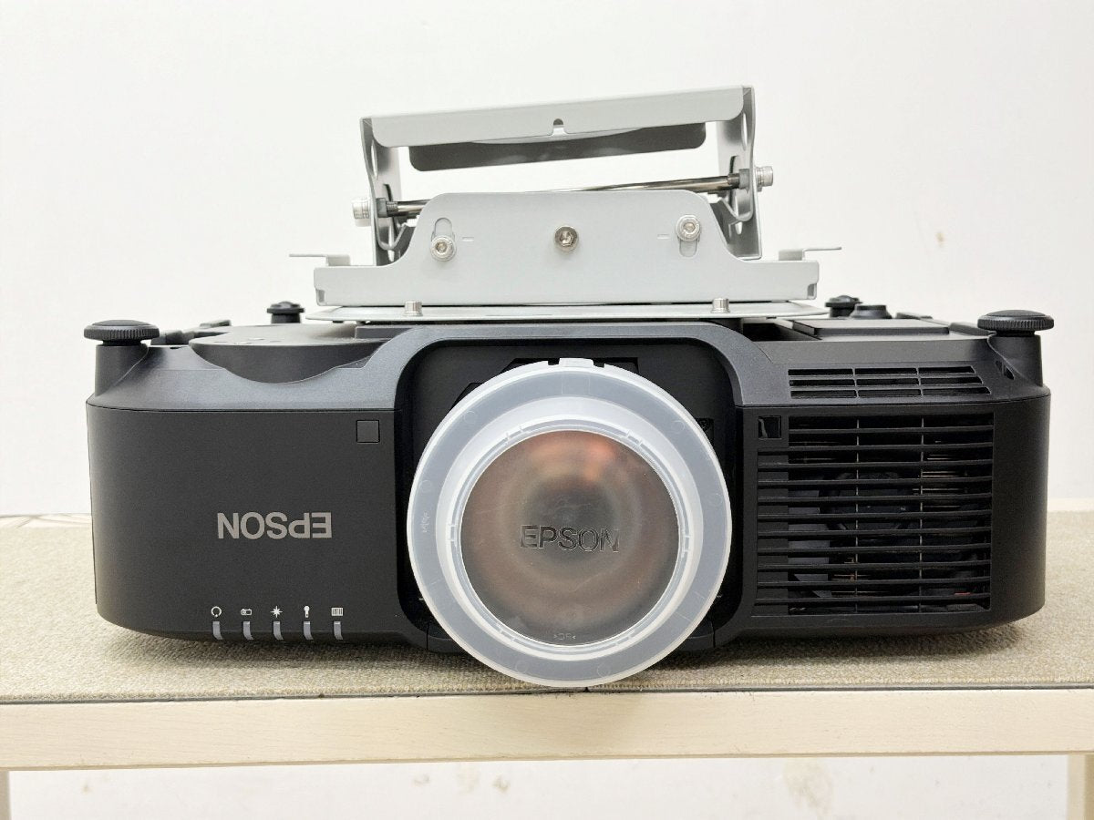 Epson EB-PU1008B 4K LCD Projector with ELPLU04 Lens and ELPMB67 Mount [j1239500756]