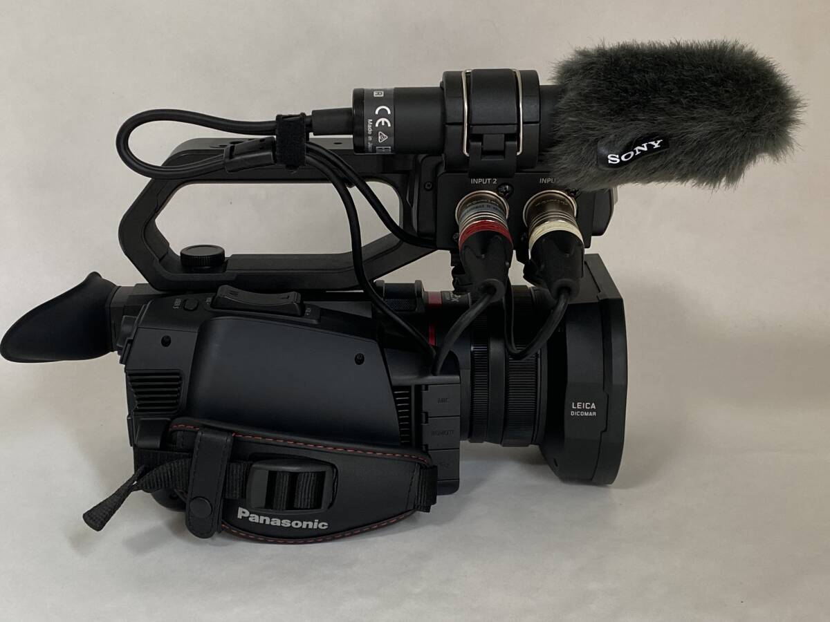 Panasonic HC-X2000 4K Camcorder [l1239623715]