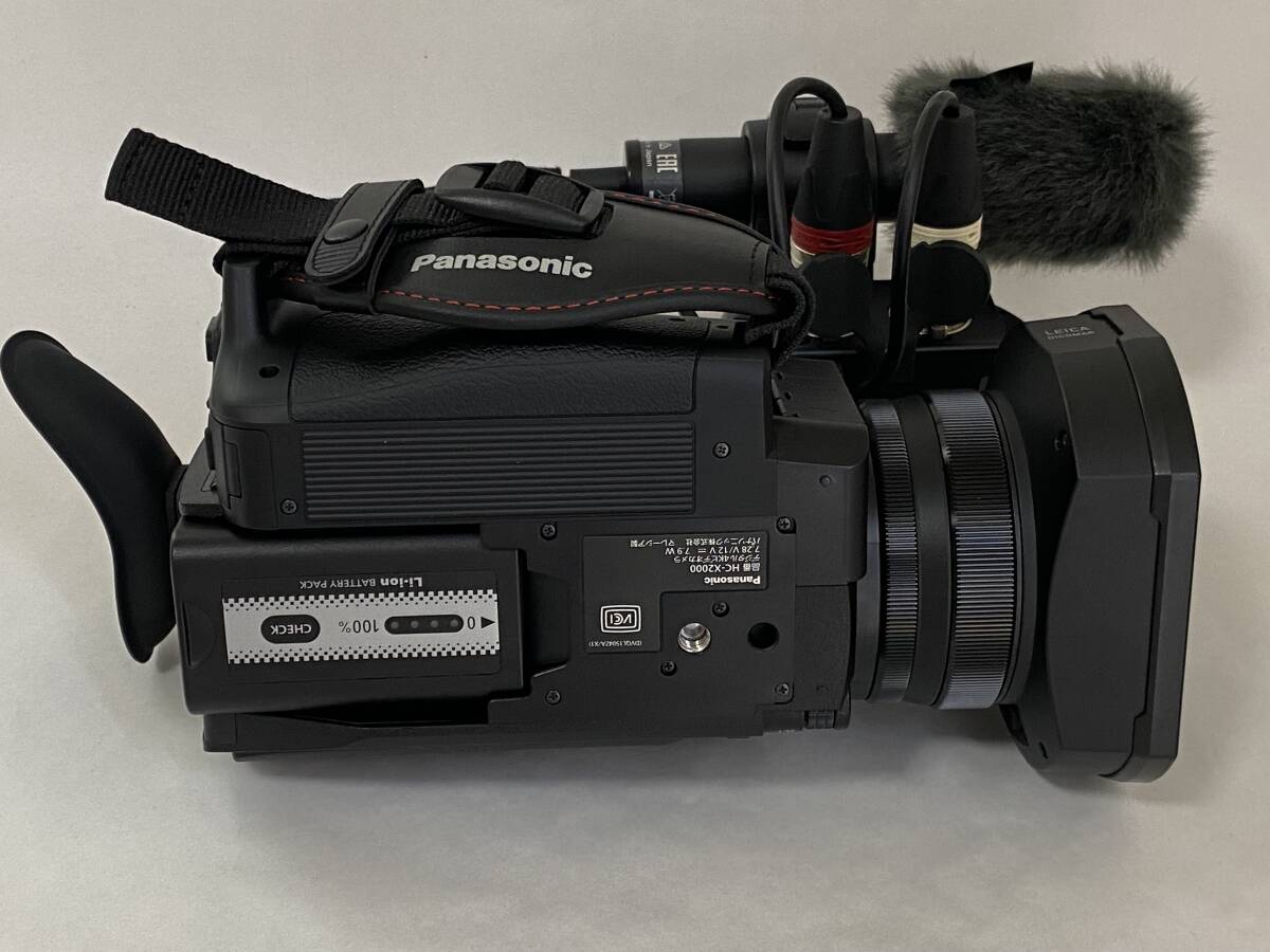 Panasonic HC-X2000 4K Camcorder [l1239623715]