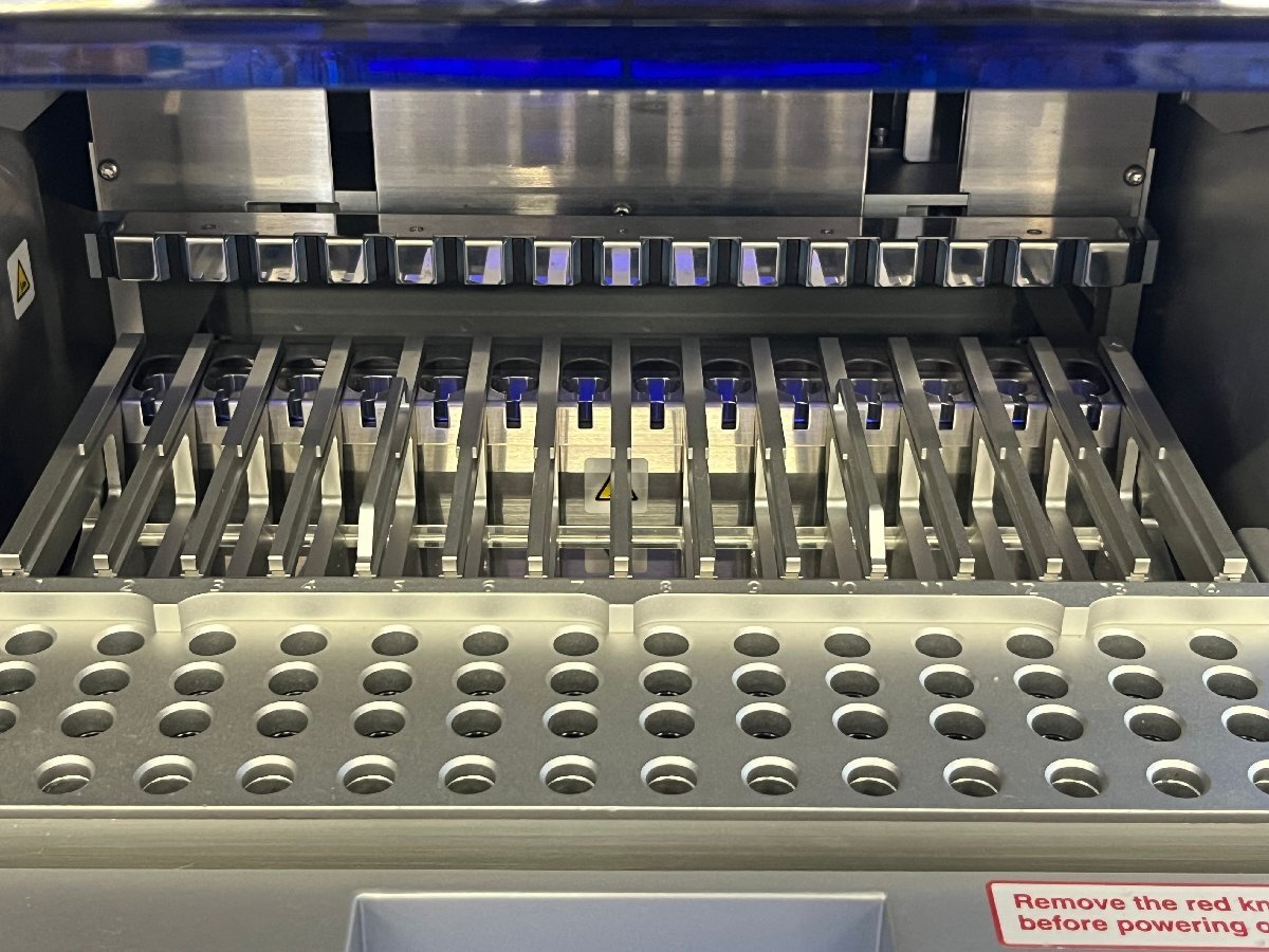 Qiagen EZ1 Advanced XL Automated Sample Preparation System [p1240113968]