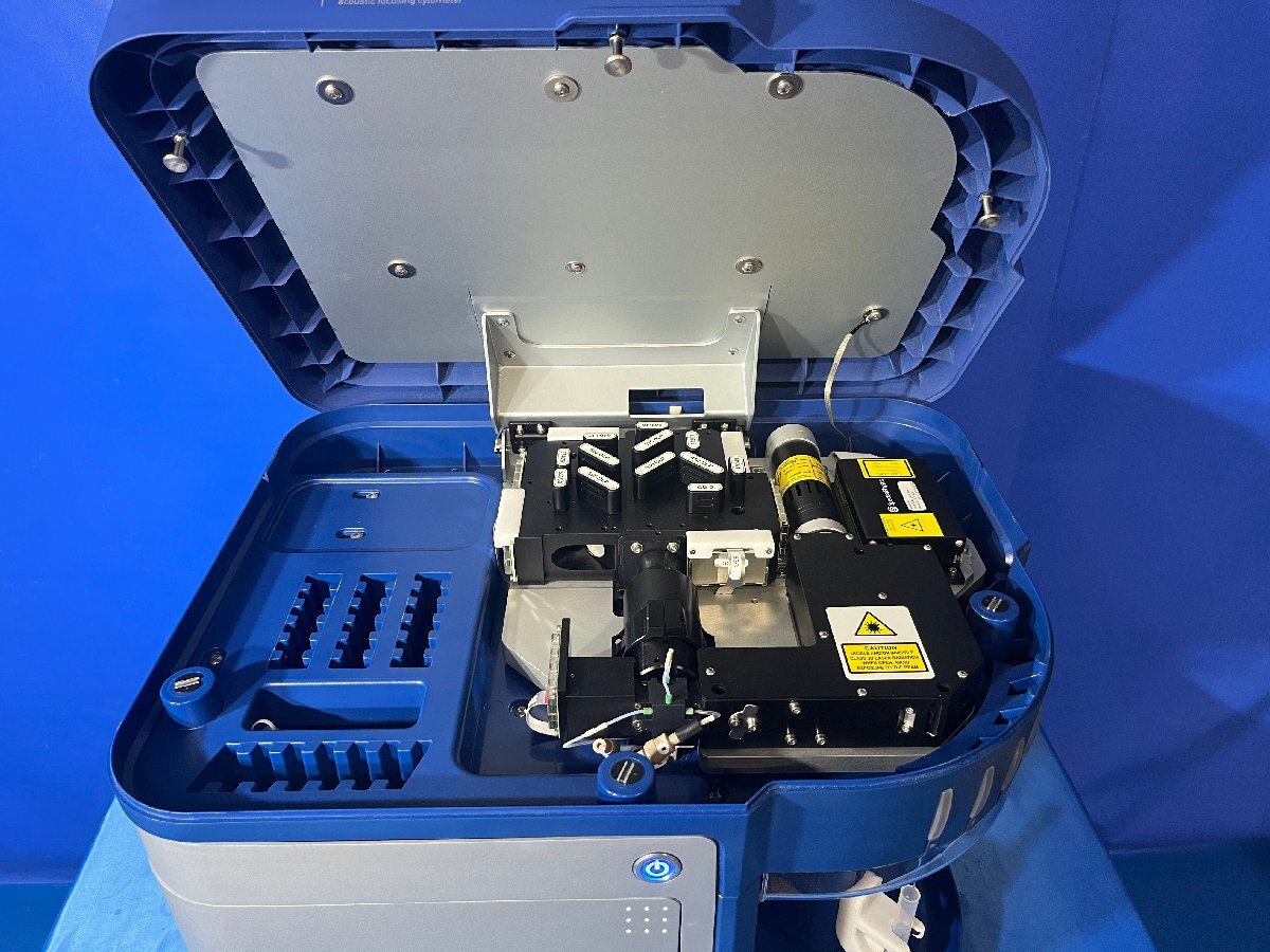 Applied Biosystems Attune Acoustic Focusing Flow Cytometer [t1240103771]