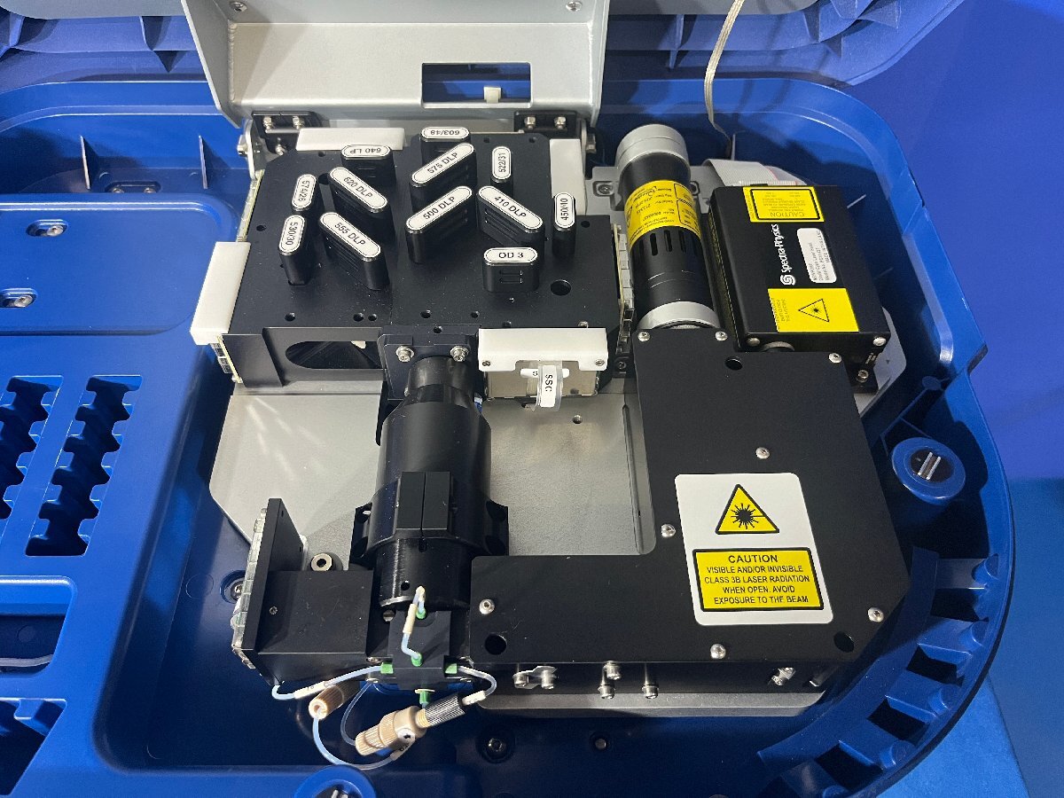 Applied Biosystems Attune Acoustic Focusing Flow Cytometer [t1240103771]