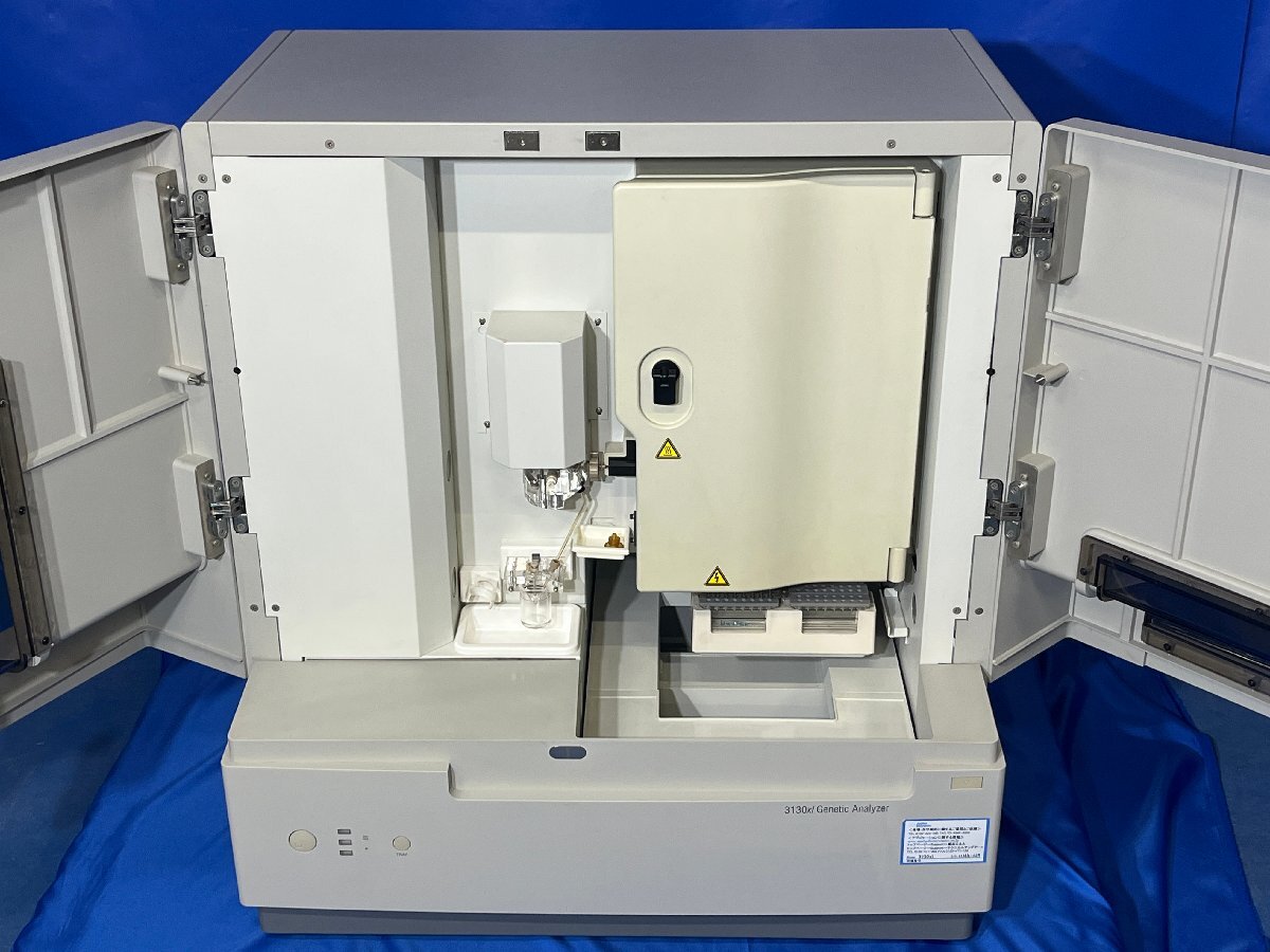 Hitachi Applied Biosystems 3130 Genetic Analyzer Sequencer [v1240112799]
