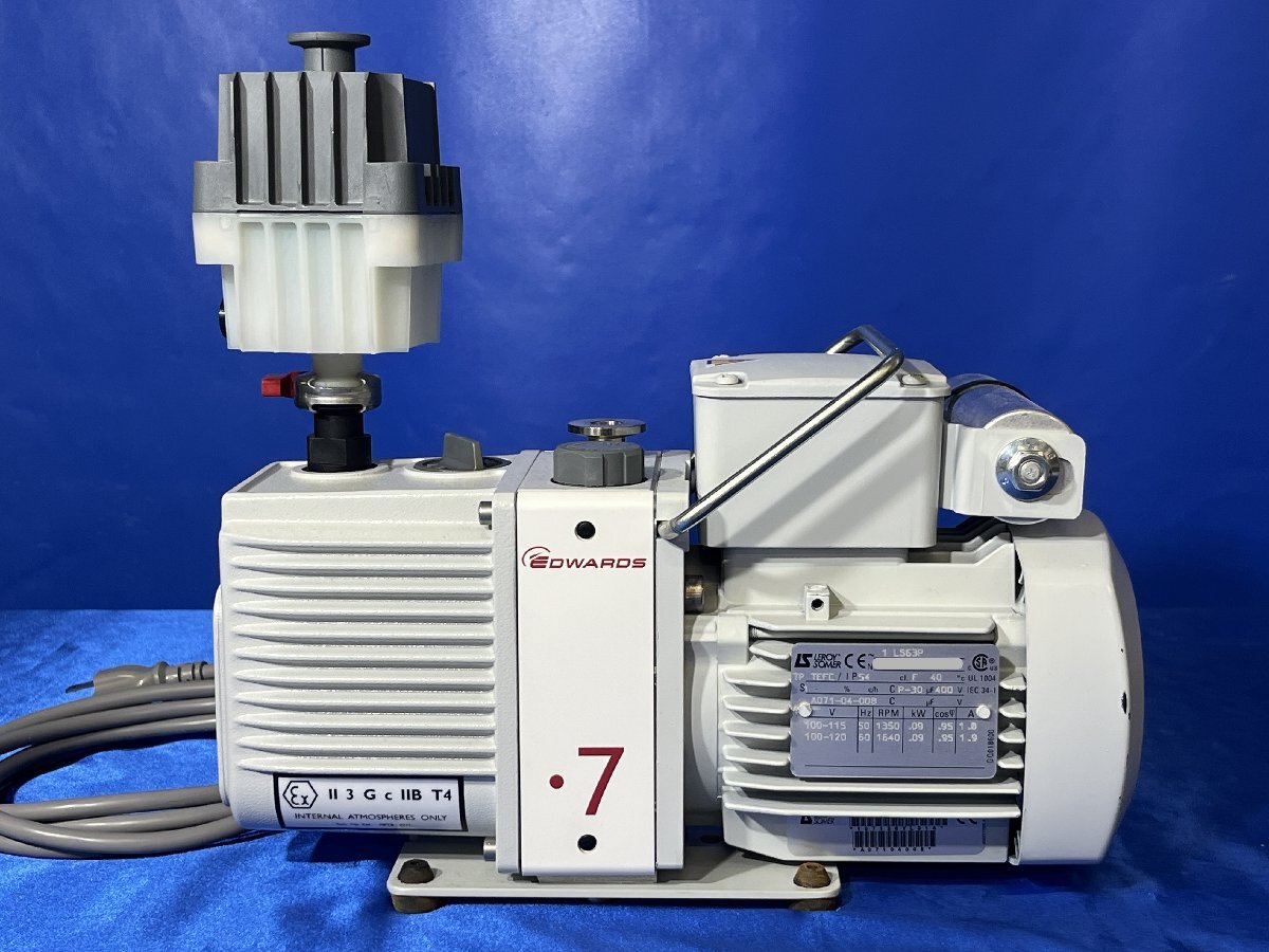 Shimadzu TriStar II Surface Area and Pore Size Analyzer [j1240111975]