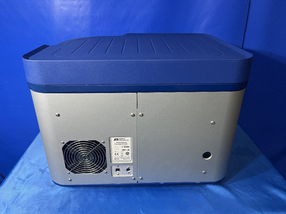 Applied Biosystems Attune Acoustic Focusing Flow Cytometer [t1240103771]