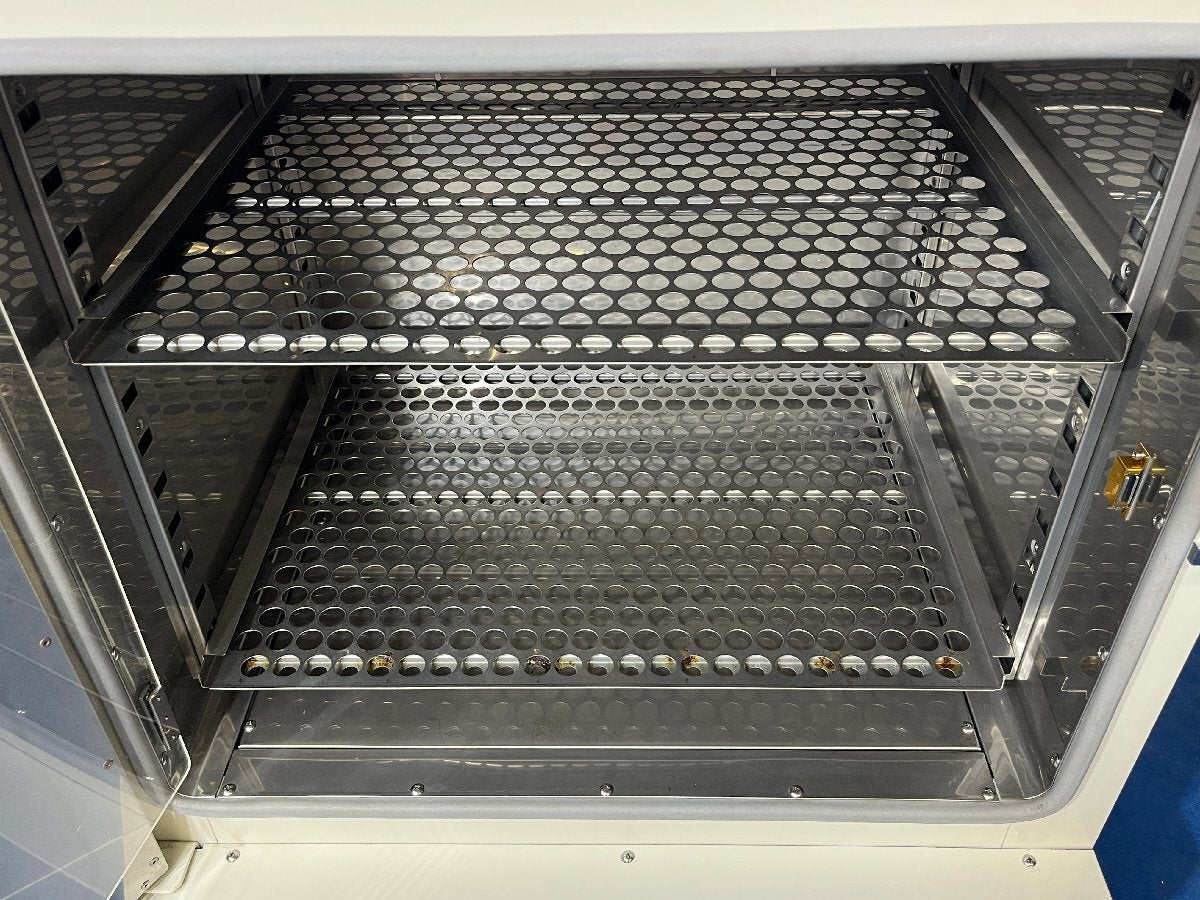 Yamato IC601 Constant Temperature Chamber [g1240113602]