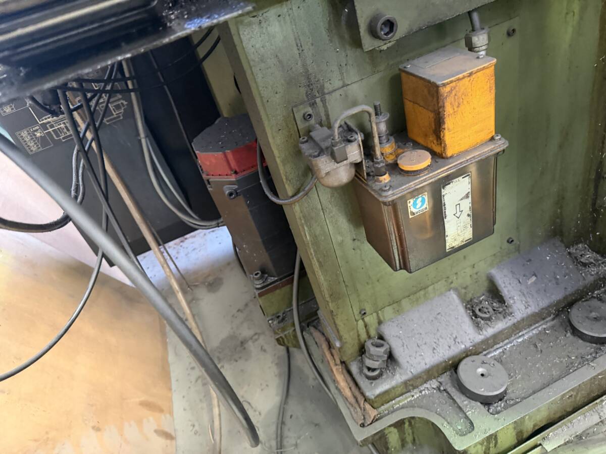 Makino KL-55 NC Milling Machine with FANUC 20-FA Control [h1240141127]