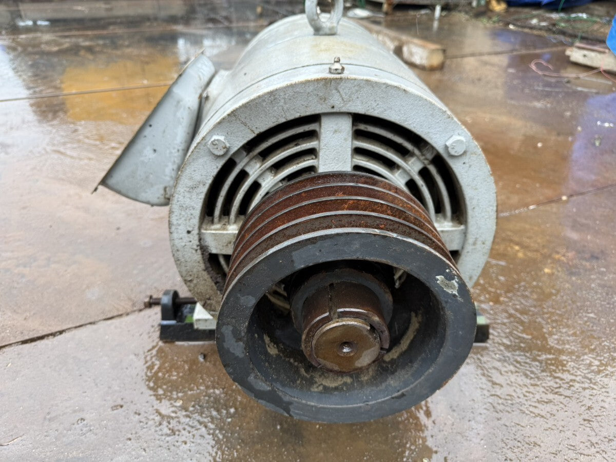 Mitsubishi Electric SB-E 200L Three-Phase Induction Motor 30kW 6P [v1240534444]