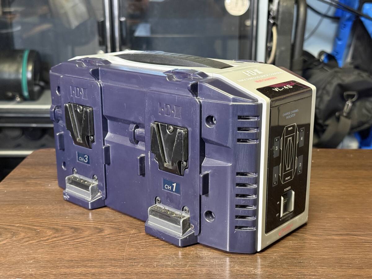 IDX VL-4S Charger with Endura Duo-150 V-Mount Battery x4 Set [u1241210589]