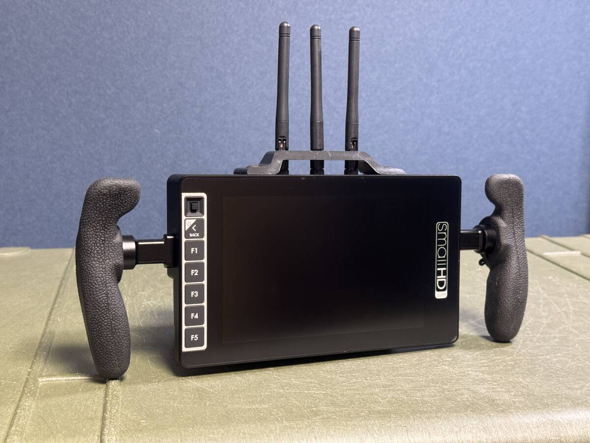 SmallHD 703 Bolt Directors Monitor Set with V-Mount and Case [k1241350145]
