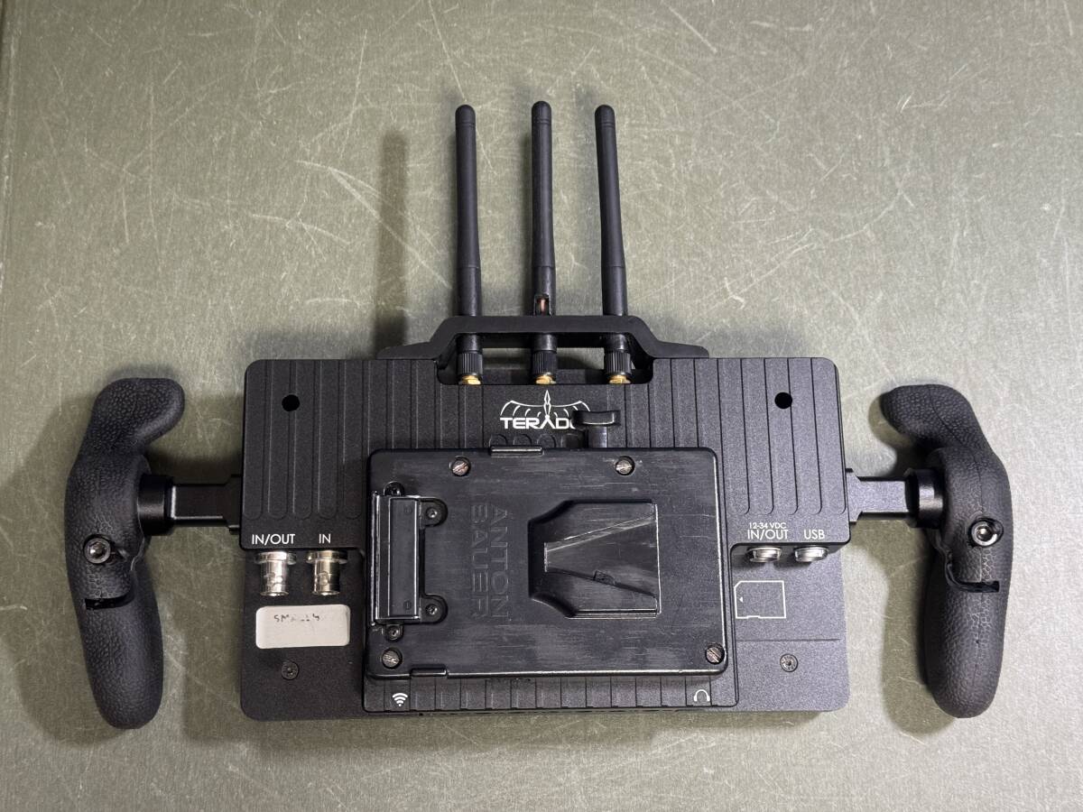 SmallHD 703 Bolt Directors Monitor Set with V-Mount and Case [k1241350145]