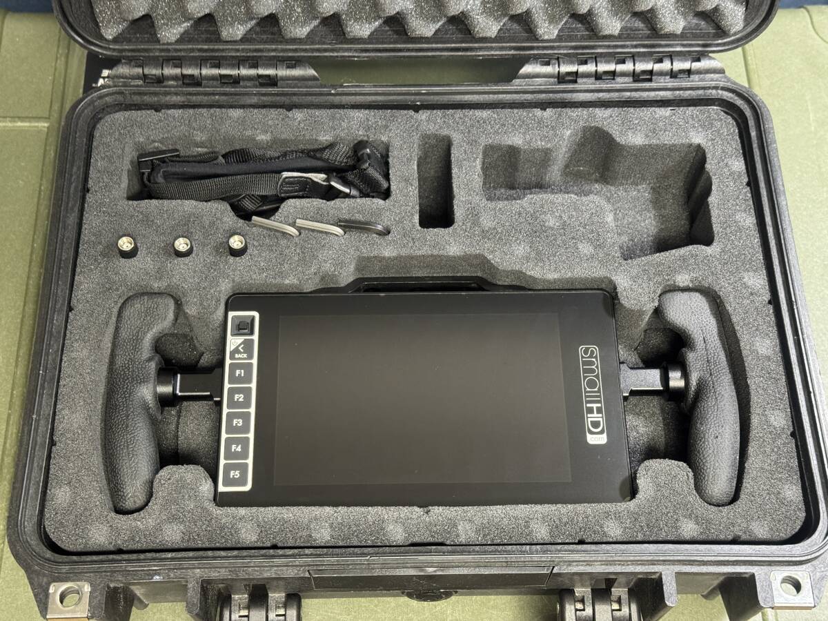 SmallHD 703 Bolt Directors Monitor Set with V-Mount and Case [k1241350145]