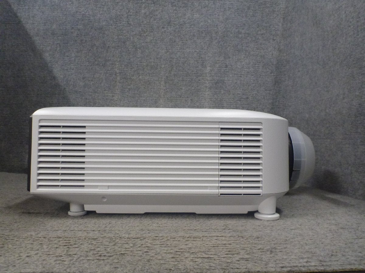EPSON EB-L1060U Projector with ELPLU03 Zoom Lens Set 175 hours used [v1241459454]