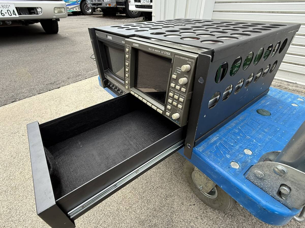 LEADER LV5700A Waveform Monitor SONY BVM-D9H5J Master Monitor Rack Mount Set [j1241593270]