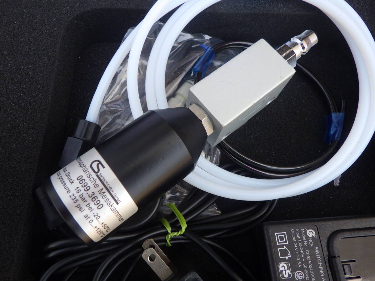 CS Instruments DP-300 Portable Dew Point Meter [f1242034218]