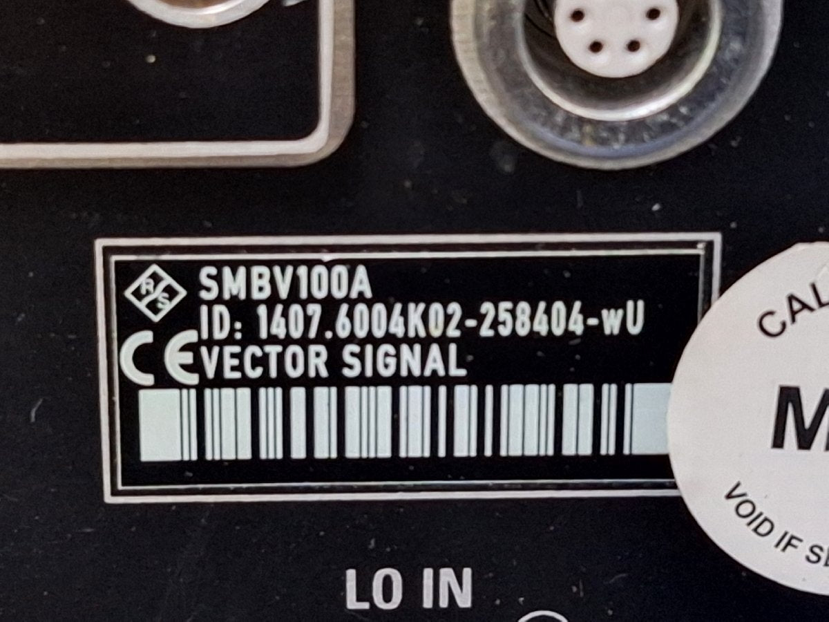 Rohde & Schwarz SMBV100A Vector Signal Generator 9kHz-3.2GHz Opt. B51 B103 K242 K246 K247 K255 [h1242220715]