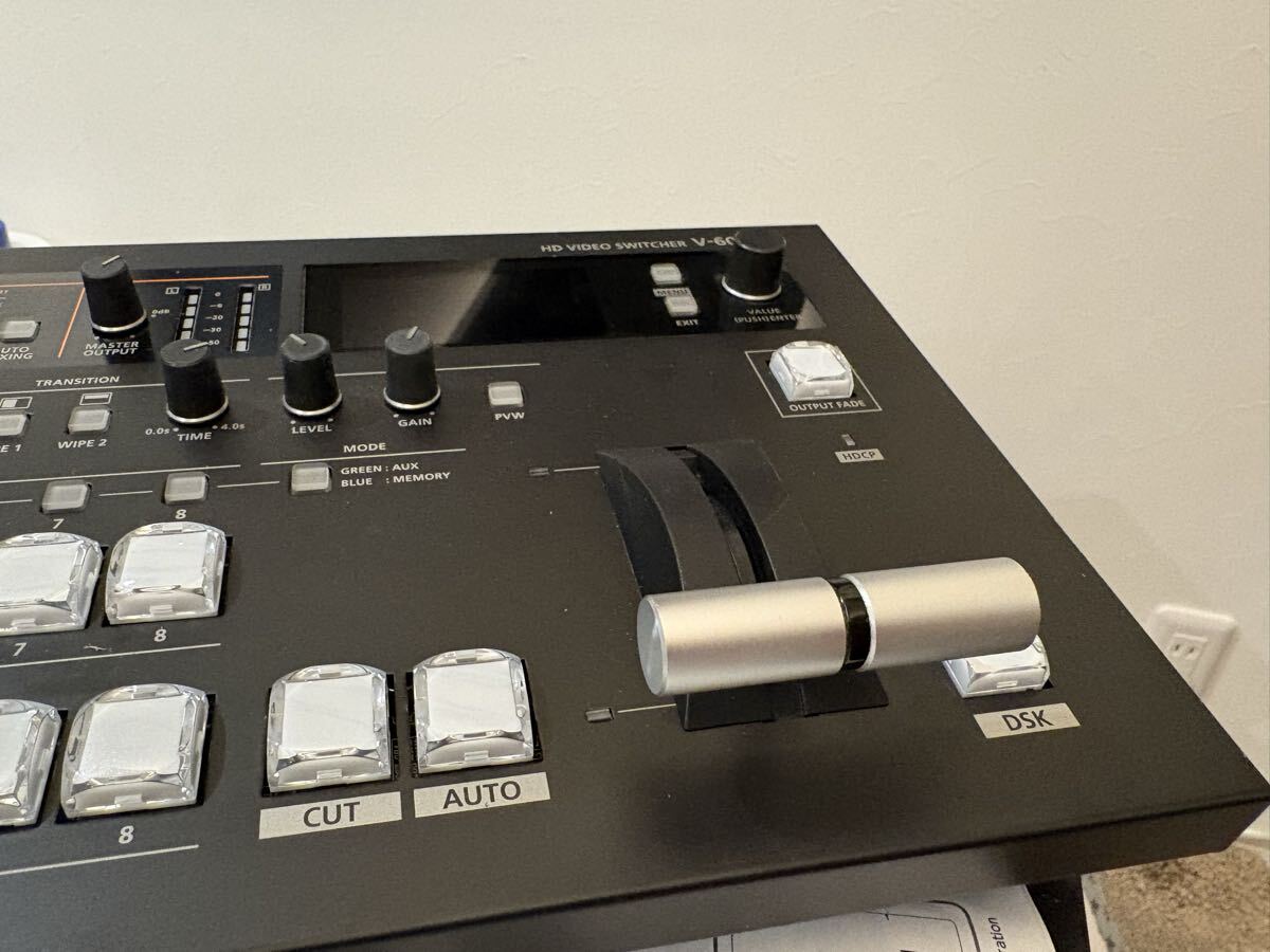 Roland V-60HD HD Video Switcher 3G-SDI 4 Inputs HDMI 2 Inputs [q1242311670]