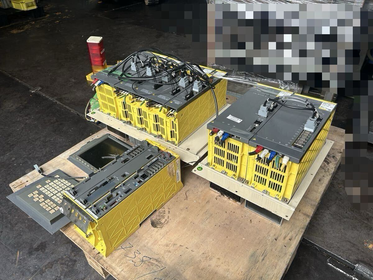 FANUC A06B-6087-H130 Servo Amplifier with Screen and Circuit Board (for parts or not working) [k1242367377]