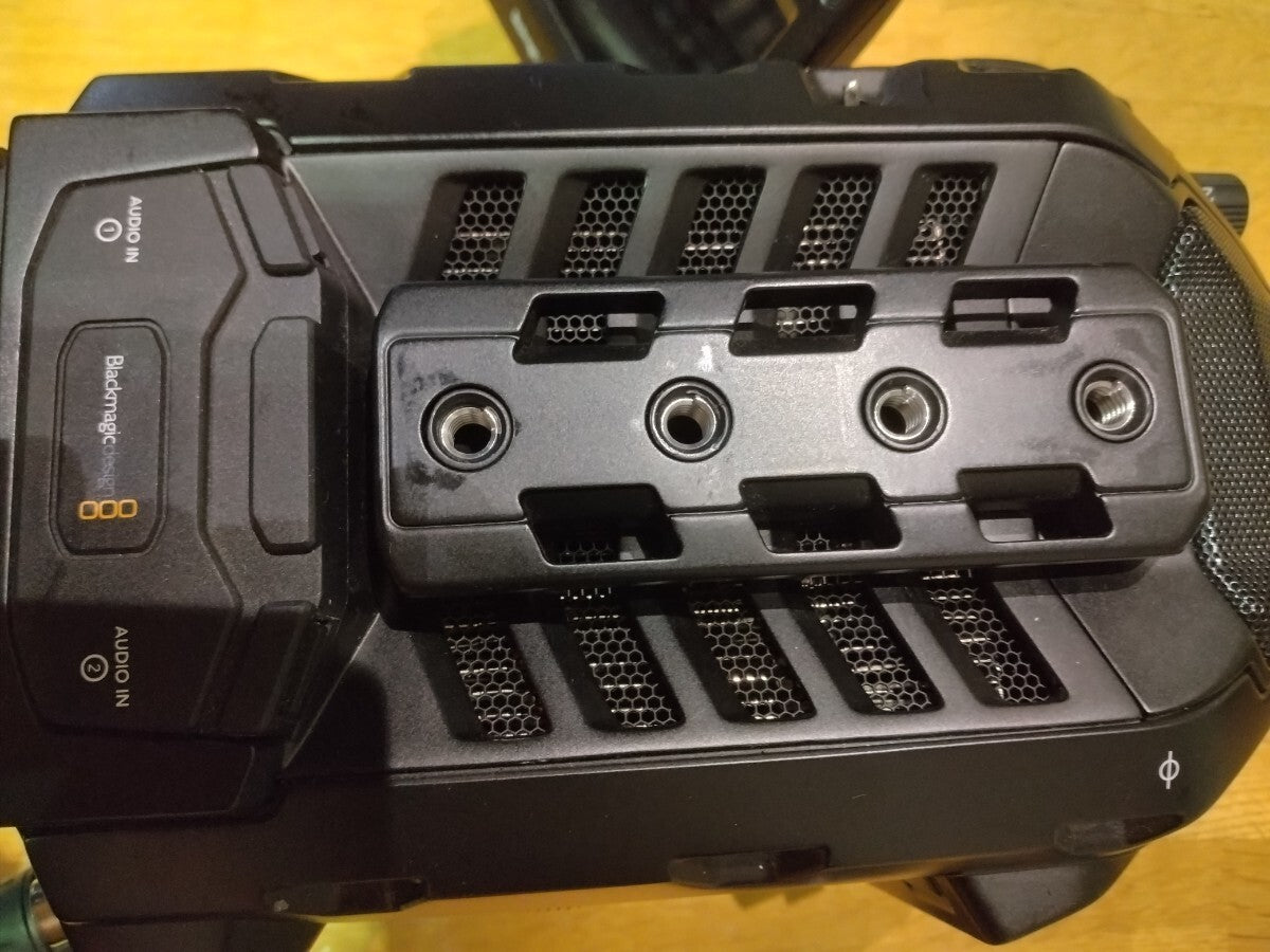 Blackmagic Design URSA Mini Pro 12K Cinema Camera [r1242403920]